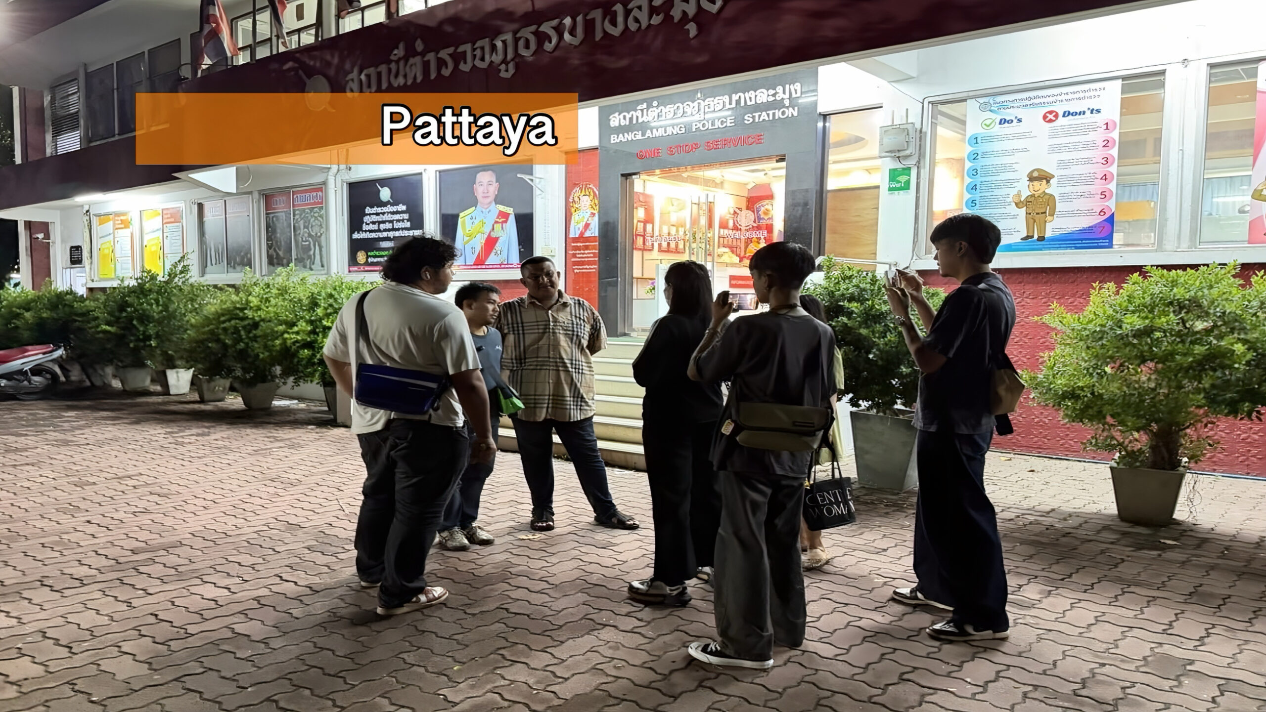 16-jarige leerling voor betere wiskundecijfers door haar docent in Pattaya misbruikt.