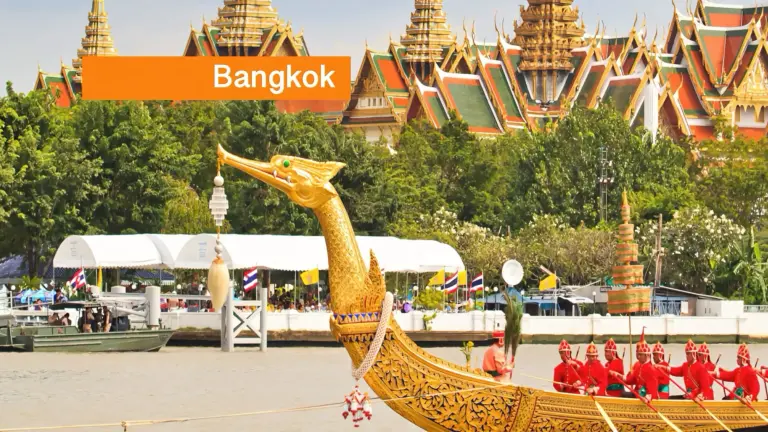 De hoofdstad van Thailand bereidt zich voor op de Kathin-ceremonie in november.