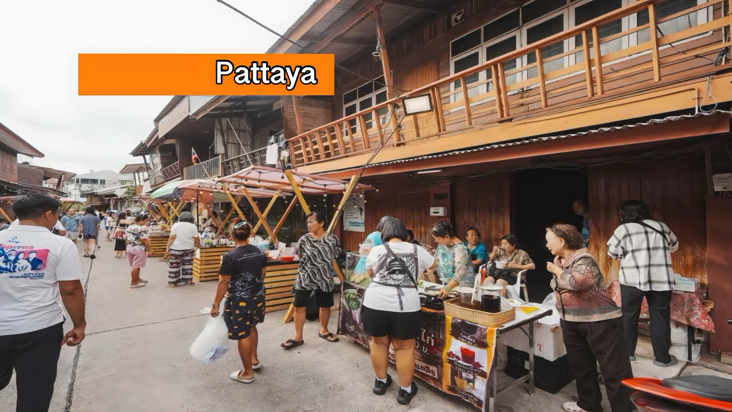 Het bijzondere Street‑Art‑festival in het Tambon Naklua van Paraguay sluit vandaag af met lokale smaken en kleurrijke muurschilderingen.