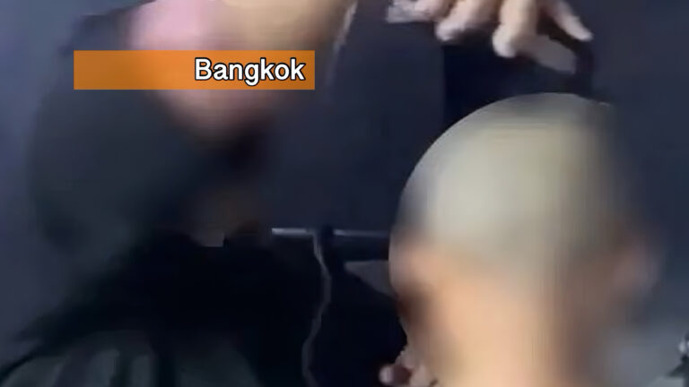 UPDATE De eigenaar van een bar in Bangkok biedt zijn excuses aan nadat hij een vrouw wegens niet betaalde rekeningen het hoofd kaal schoor.