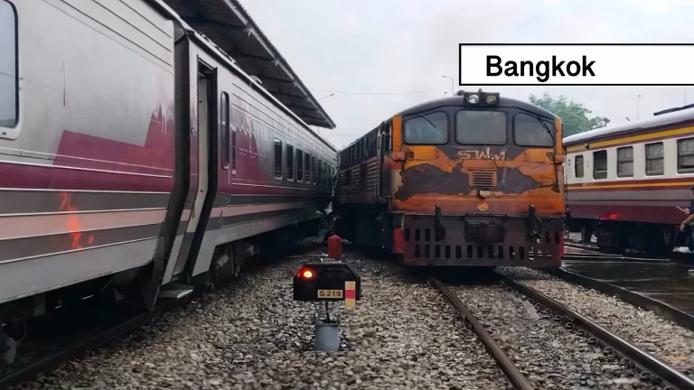 Rangeerlocomotief heeft zojuist een slaapwagon van de Canadian National Railway in Bangkok geramd, waarbij meerdere gewonden zijn gevallen.