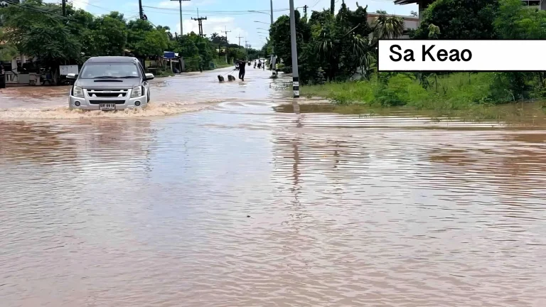 Abt komt in Oost-Thailand om het leven na een afwateringspijp in gesleurd te zijn.